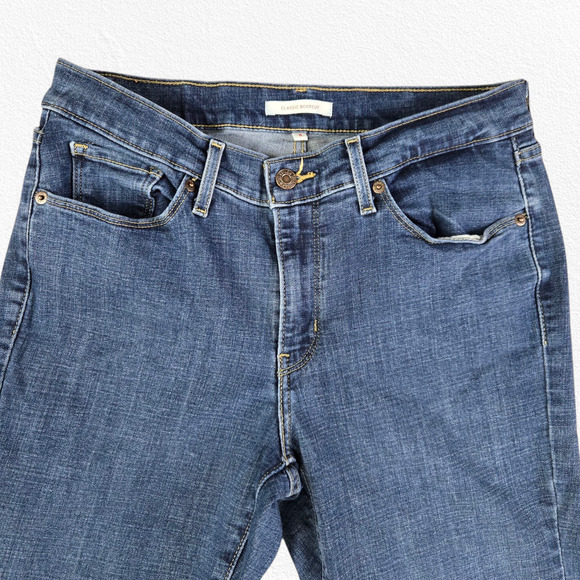 Levi's Dark Wash Mid Rise Classic Stretchy Flare Leg Bootcut Jeans Size 8 - Picture 3 of 9